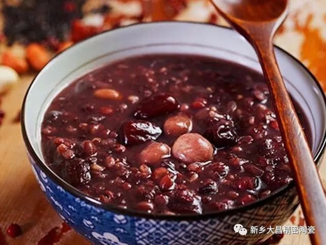 過(guò)了臘八就是年，辭舊迎新盼團(tuán)圓！